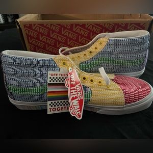 Pride Vans Sk8-mid brand new